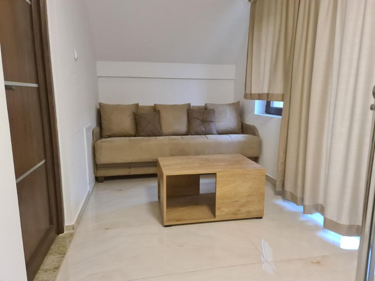 Vila Oaza Mira Draganici Raska Luaran gambar
